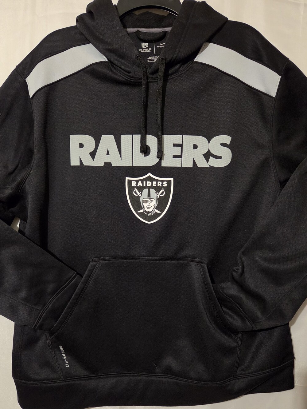 Nike Black Raiders Crewneck Pullover Hoodie with Gray Accents. XL